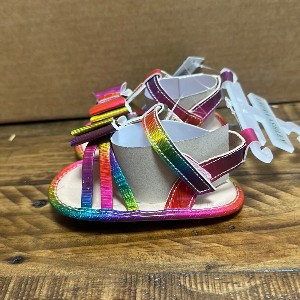 LAURA ASHLEY BABY BOW SANDALS: RAINBOW: NEW WITH TAGS: SIZE 3